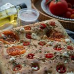 Piatto tipico di Bari: la focaccia